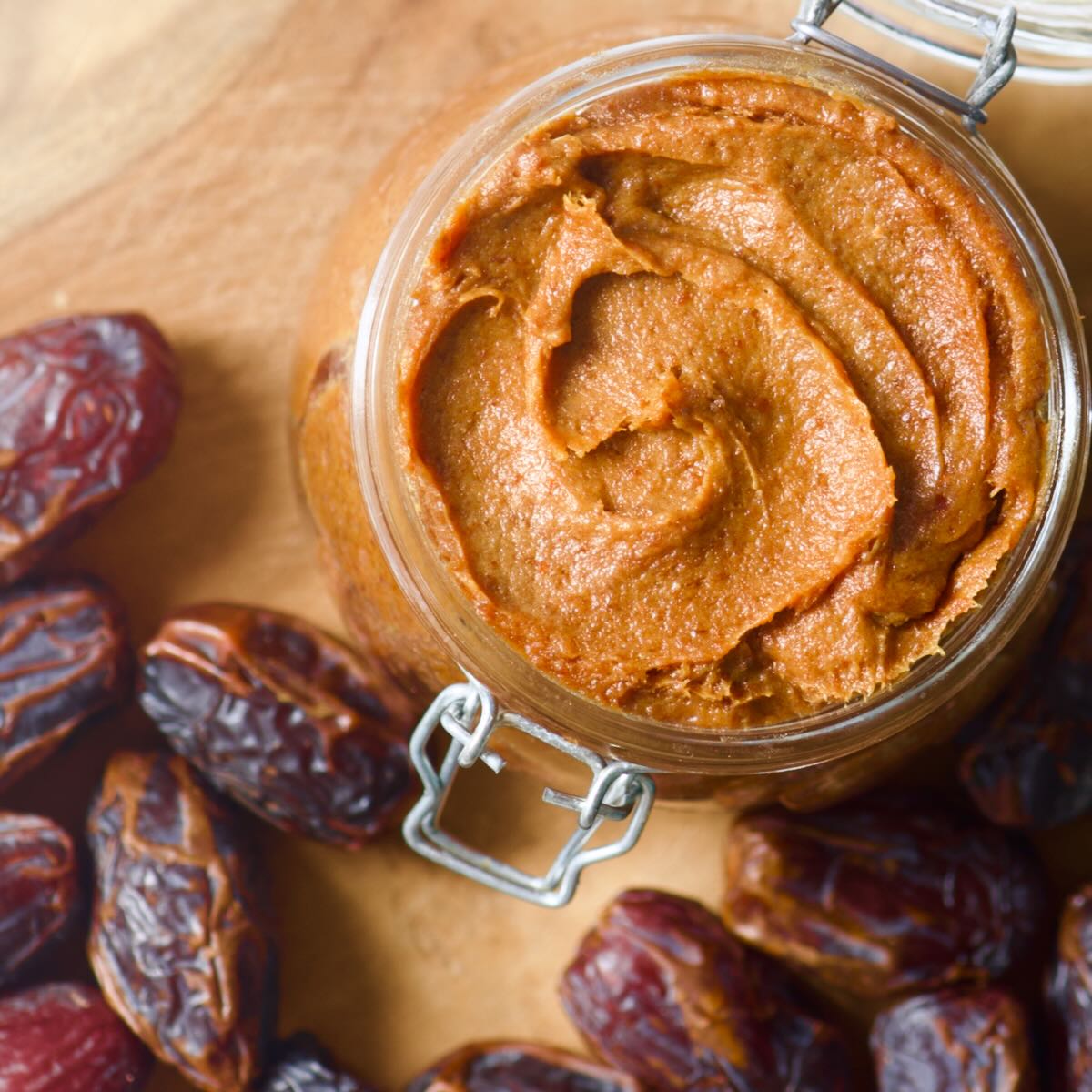 How to Make Smooth Date Paste: Microwave, Steam, or Soak